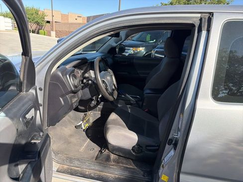 Used 2018 Toyota Tacoma SR w/ SR Convenience Package RWD image 7