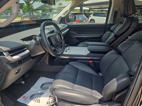 Used 2026 Lincoln Navigator Reserve AWD/4WD image 25