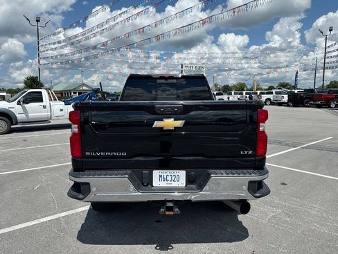 Used 2024 Chevrolet Silverado 2500 LTZ w/ LTZ Convenience Package AWD/4WD image 10