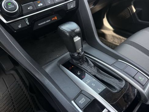 Used 2018 Honda Civic EX-T image 19