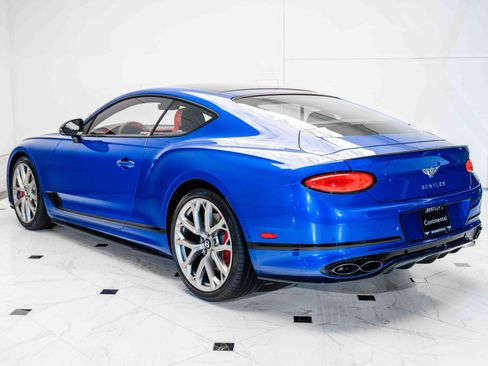 Used 2024 Bentley Continental GT V8 image 3