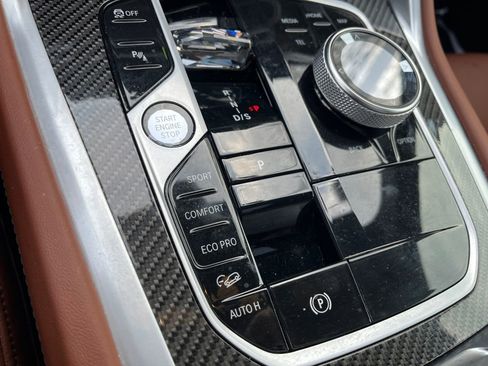 Used 2024 BMW X6 M60i w/ Dynamic Handling Package image 25