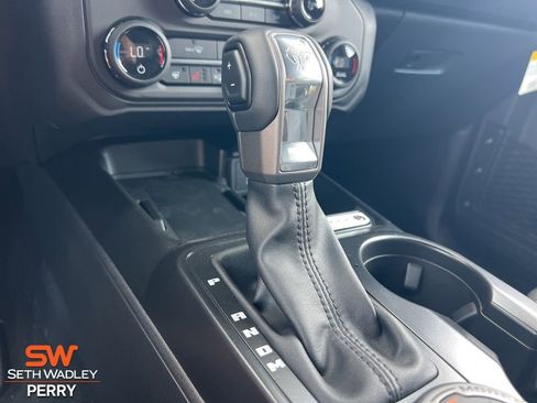 New 2025 Ford Bronco Outer Banks image 15