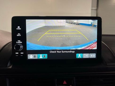Used 2023 Honda Pilot TrailSport image 26