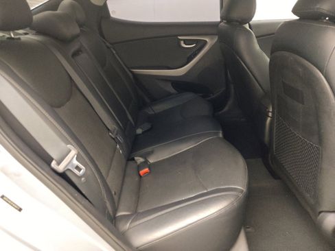 Used 2015 Hyundai Elantra Limited w/ Option Group 05 FWD image 19