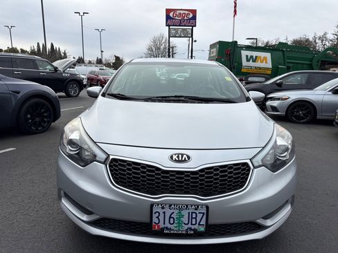 Used 2016 Kia Forte LX image 9