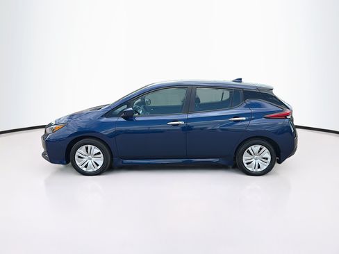 Used 2025 Nissan Leaf S FWD image 4