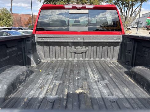 Used 2025 Chevrolet Silverado 2500 LTZ w/ LTZ Premium Package image 30