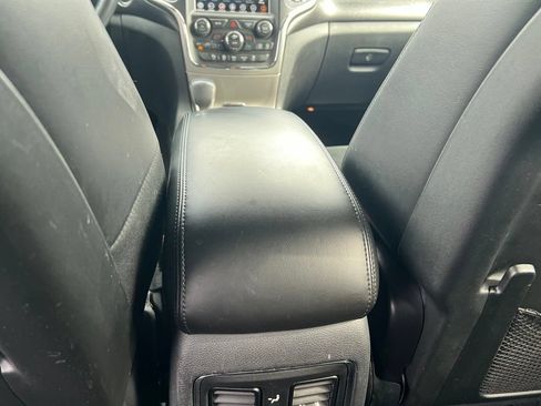 Used 2018 Jeep Grand Cherokee Altitude AWD/4WD image 24
