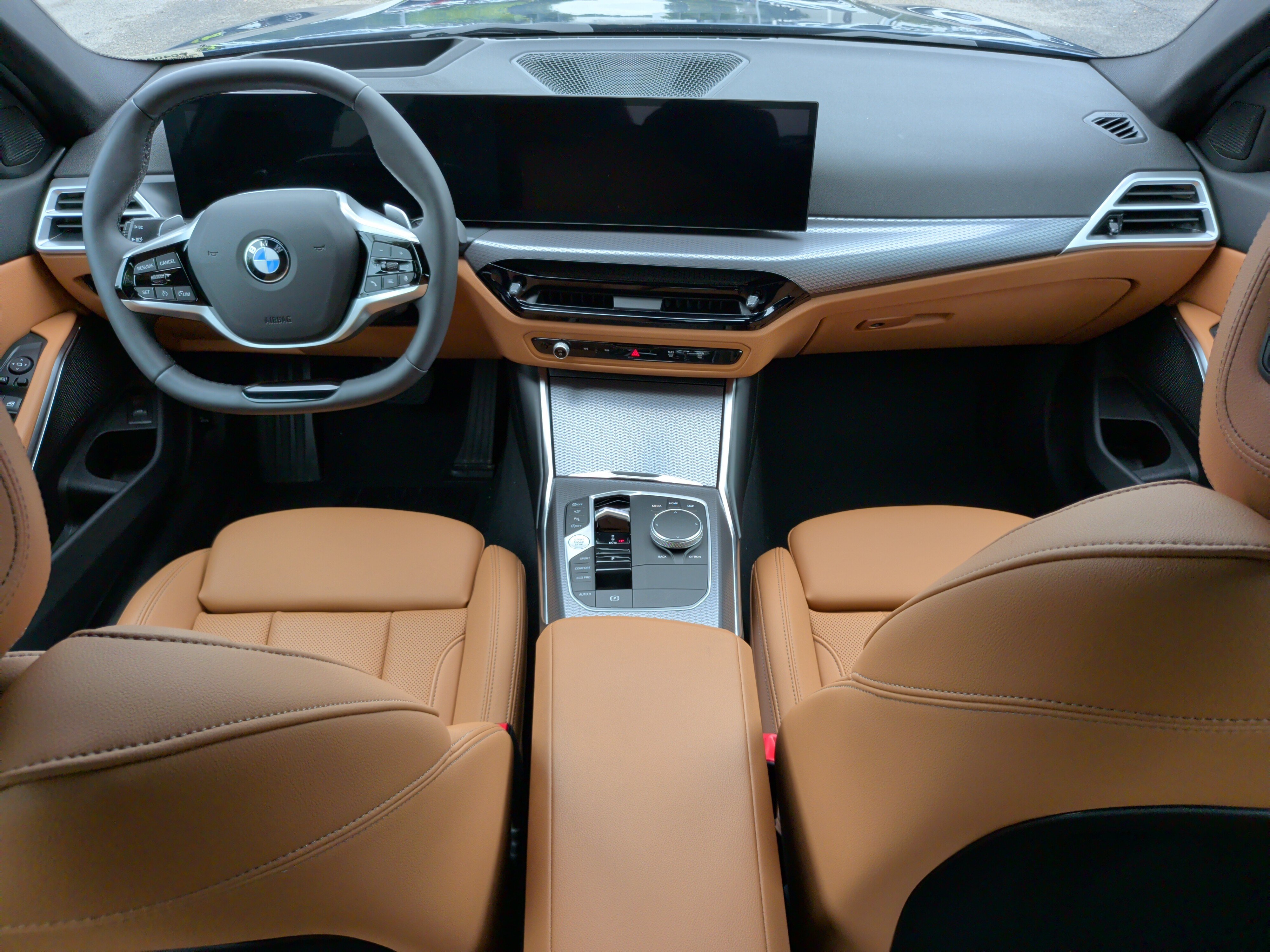 Certified 2026 BMW 330i Sedan RWD image 31