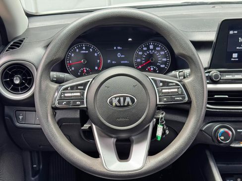 Used 2021 Kia Forte LXS FWD image 18