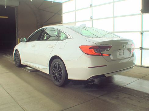 Used 2022 Honda Accord LX image 6