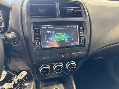 Used 2025 Mitsubishi Outlander Sport AWD image 11