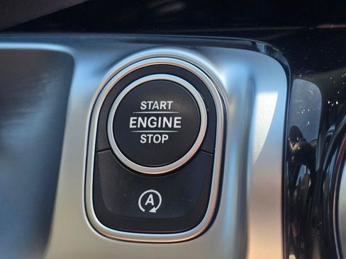 Used 2023 Mercedes-Benz GLB 250 image 39