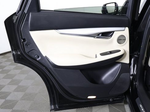 Used 2022 INFINITI QX50 Essential image 28