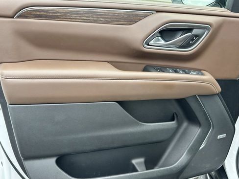 Used 2021 Chevrolet Suburban High Country image 26