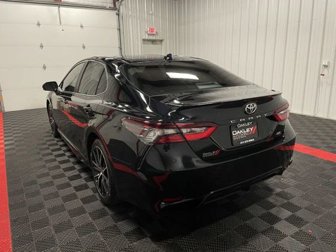 Used 2024 Toyota Camry SE w/ Convenience Package image 14