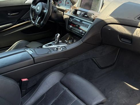 Used 2013 BMW M6 Convertible w/ Executive Pkg RWD image 12