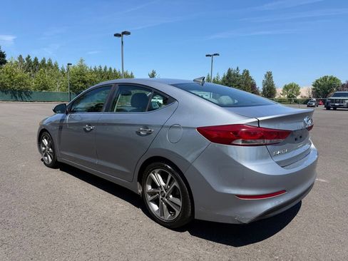 Used 2017 Hyundai Elantra Limited w/ Limited Ultimate Package 05 FWD image 5