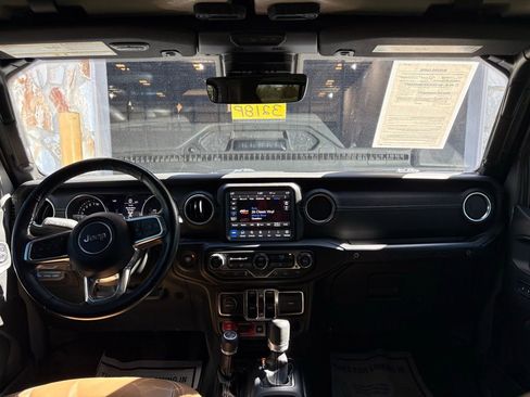 Used 2022 Jeep Wrangler Unlimited Rubicon 4xe w/ Dual Top Group image 21