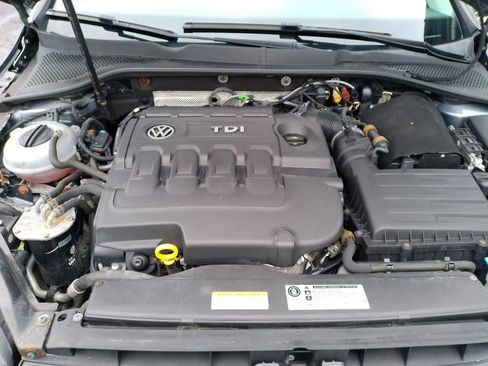 Used 2015 Volkswagen Golf TDI S image 49