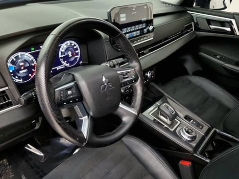 Used 2022 Mitsubishi Outlander SE AWD/4WD image 47