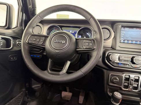 Used 2023 Jeep Wrangler Unlimited AWD/4WD image 13