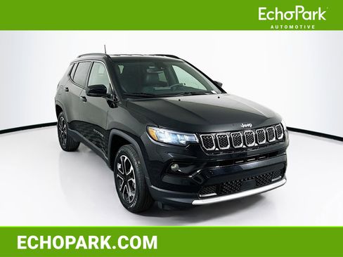 Used 2023 Jeep Compass Limited image 1