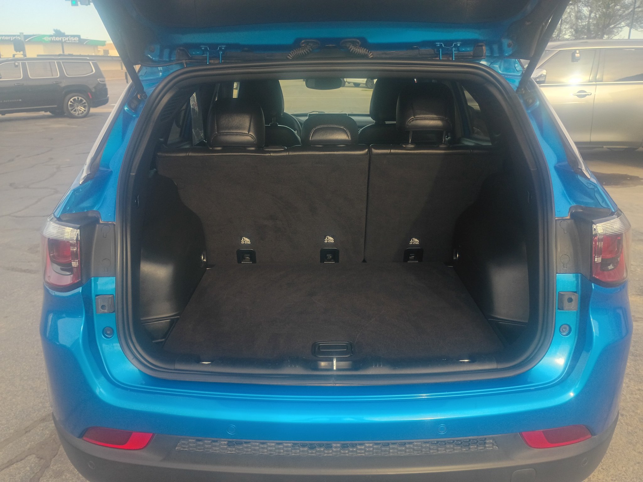Used 2025 Jeep Compass Limited AWD/4WD image 15