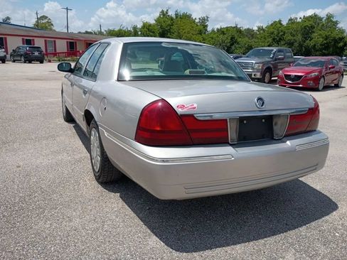 Used 2004 Mercury Grand Marquis GS RWD image 3