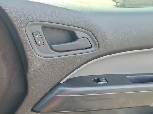 Used 2018 Chevrolet Colorado 2WD Extended Cab image 8