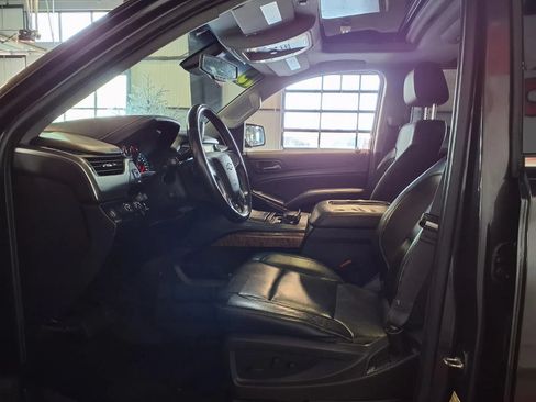 Used 2015 Chevrolet Tahoe LTZ AWD/4WD image 18