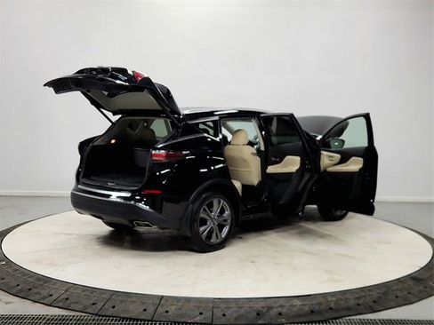 Used 2023 Nissan Murano Platinum w/ Cargo Package image 15