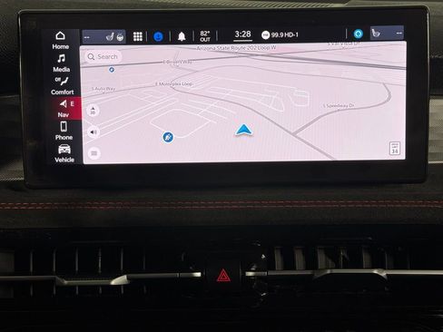 Used 2024 Alfa Romeo Tonale Veloce w/ Active Assist Package image 17