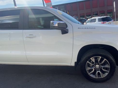 Used 2022 Chevrolet Silverado 1500 LT image 29