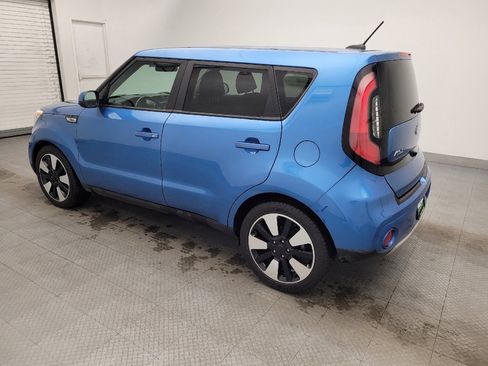 Used 2019 Kia Soul + image 3