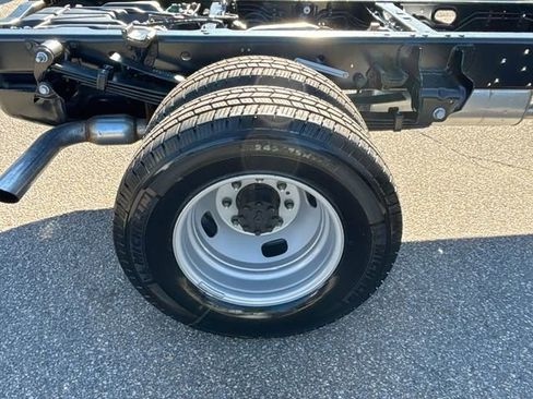 New 2026 Ford F350 XL w/ XL Chrome Package image 11