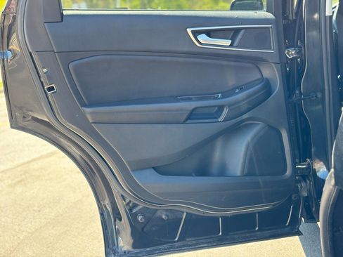 Used 2015 Ford Edge SEL w/ Equipment Group 201A AWD/4WD image 33