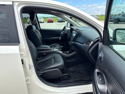 Used 2018 Dodge Journey Crossroad w/ Popular Equipment Group FWD image 16