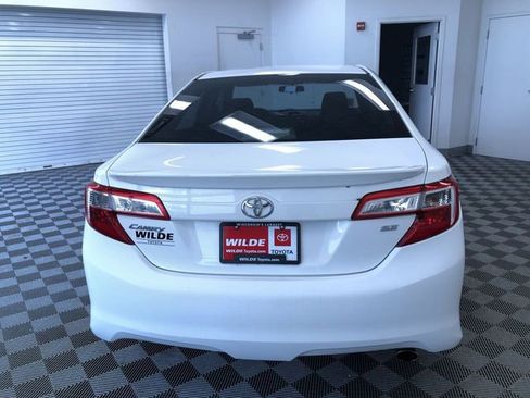 Used 2013 Toyota Camry SE image 15