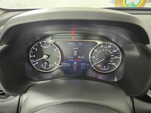 Used 2024 Nissan Altima 2.5 SV FWD image 17