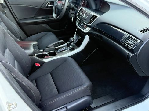 Used 2014 Honda Accord Sport image 8