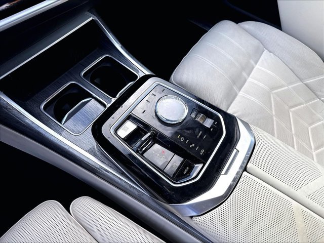 Certified 2024 BMW 740i RWD image 14