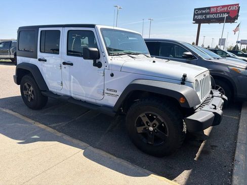 Used 2017 Jeep Wrangler Unlimited Sport w/ Quick Order Package 24S AWD/4WD image 3