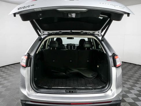 Used 2017 Ford Edge Titanium w/ Technology Package image 30