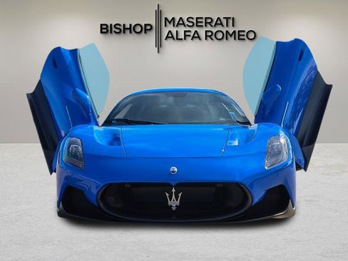 Used 2022 Maserati MC20 Coupe image 4