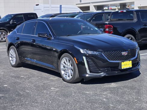 Used 2023 Cadillac CT5 Luxury image 3