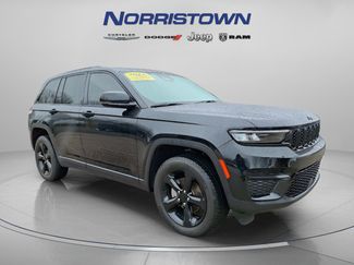 Certified 2023 Jeep Grand Cherokee Altitude video 1