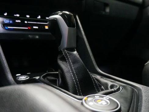 Certified 2023 Volkswagen Tiguan SE image 21