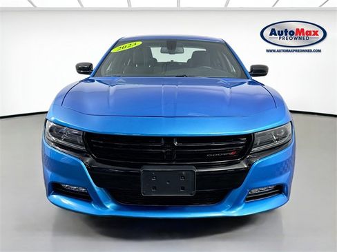 Used 2023 Dodge Charger SXT w/ Blacktop Package image 2